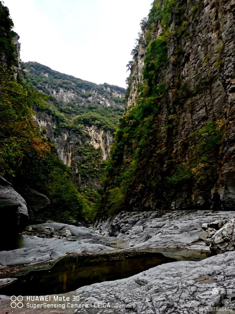 山西太行山罗河古村落~仙神河大峡谷~神农山仙神谷徒步穿越